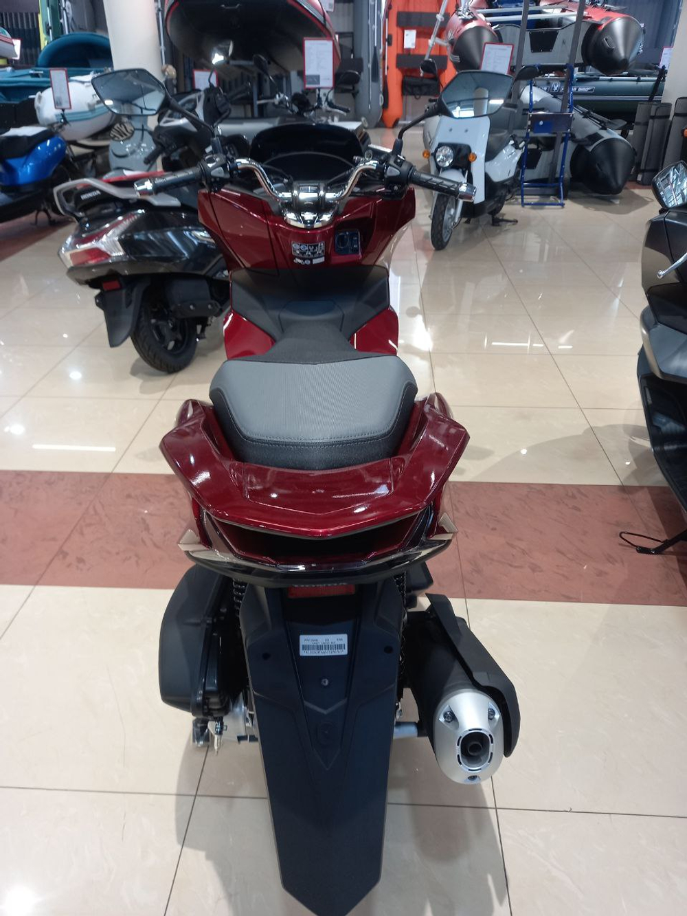 Максискутер Honda PCX125 CANDY LUSTER RED