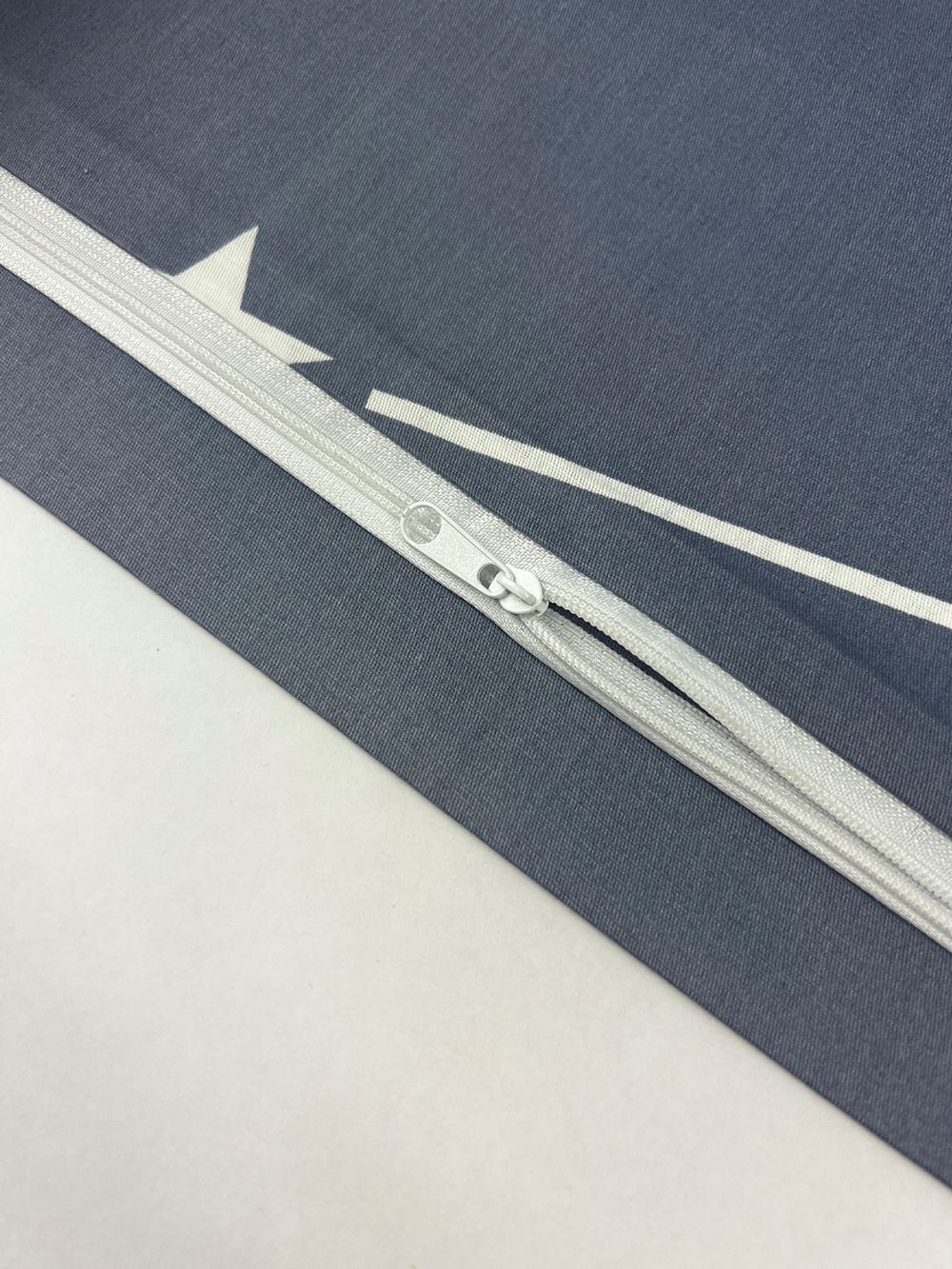 Постельное белье "Созвездия/Созвездия (компаньон)" семейное наволочки 50х70 2шт Простынь на резинке 160х200 см Пододеяльник 145х215 см(2шт) Сказка сатин