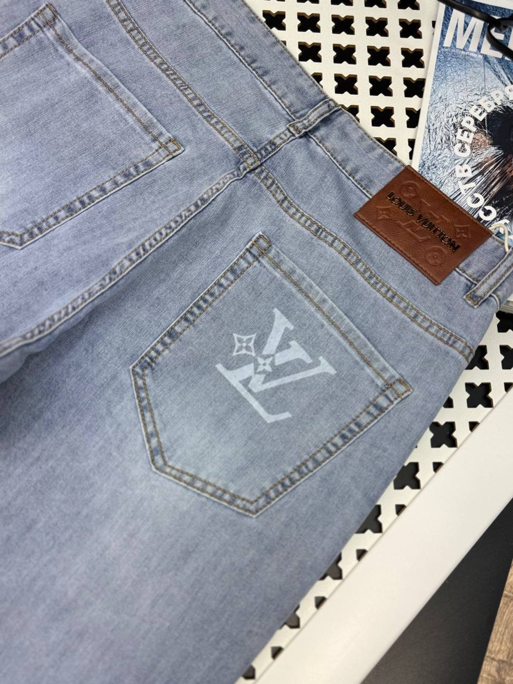 Джинсы Louis Vuitton