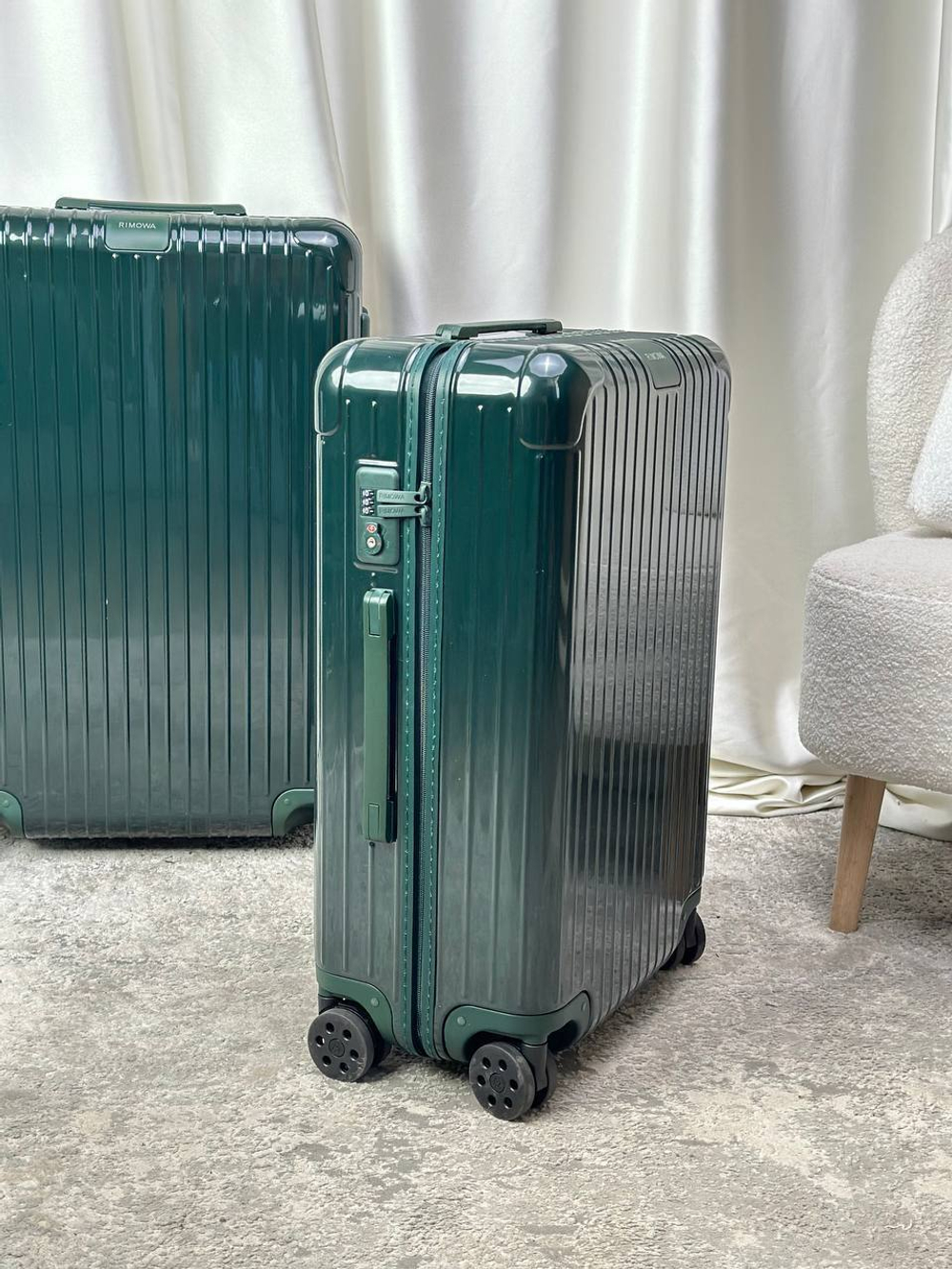 Чемодан Rimowa M