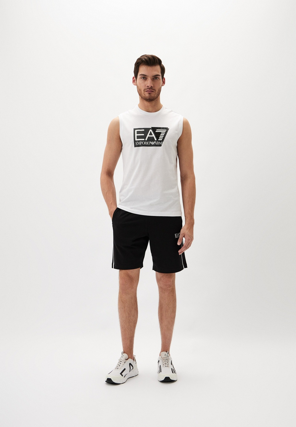 Футболка мужская EA7