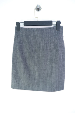 Юбка стильного цвета и с интересной фактурой 42-44 размер