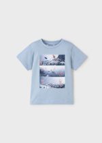 две футболки с шортами