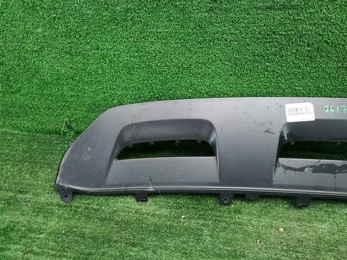 Накладка переднего бампера Audi Q8 (18-23) S-line