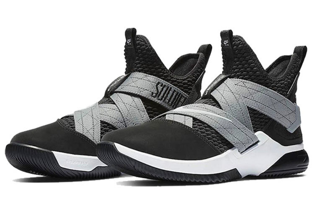 Кроссовки Nike Lebron Soldier 12 12