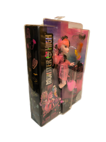Кукла Monster High «Draculaura» HHK51 — популярная героиня