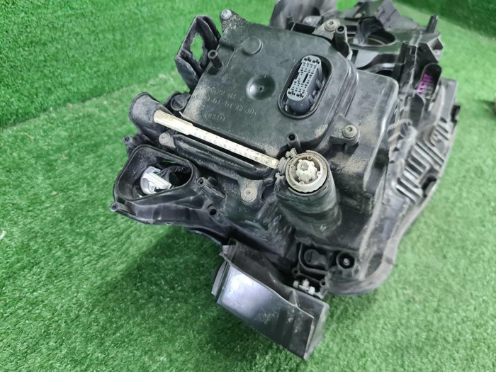 Битая Фара левая VW Touareg 3 (2018-2023) LED