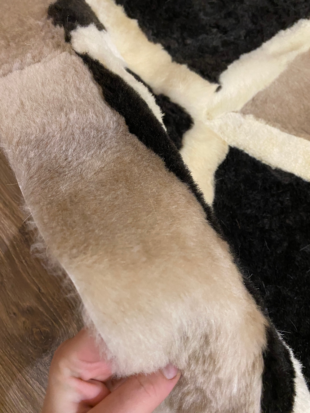 Ковер круглый натуральный мех овчина, 160 х 160 см.