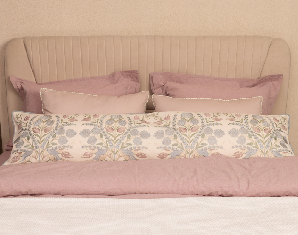 Длинная подушка "Вензель с птичкой"