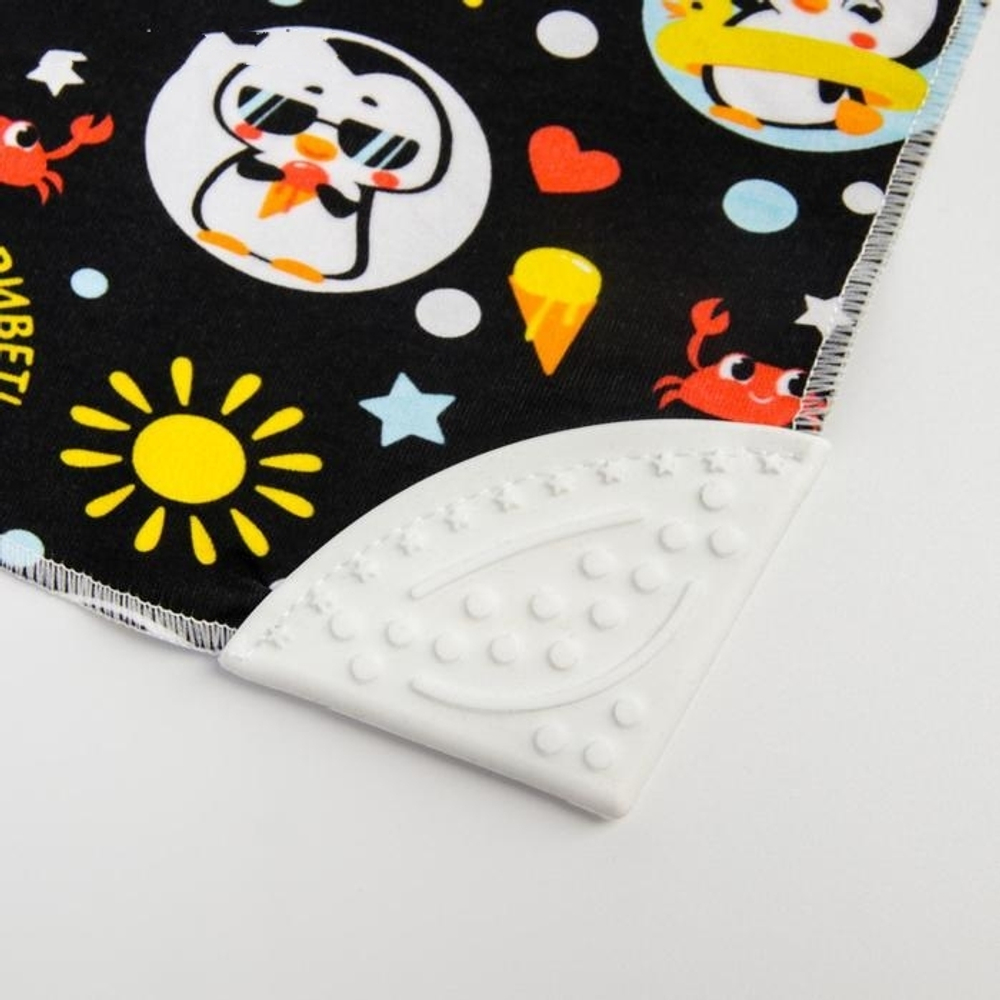 5112550 Нагрудник -бандана непромокаемый «ТРЕНД. Пингвин» на кнопке