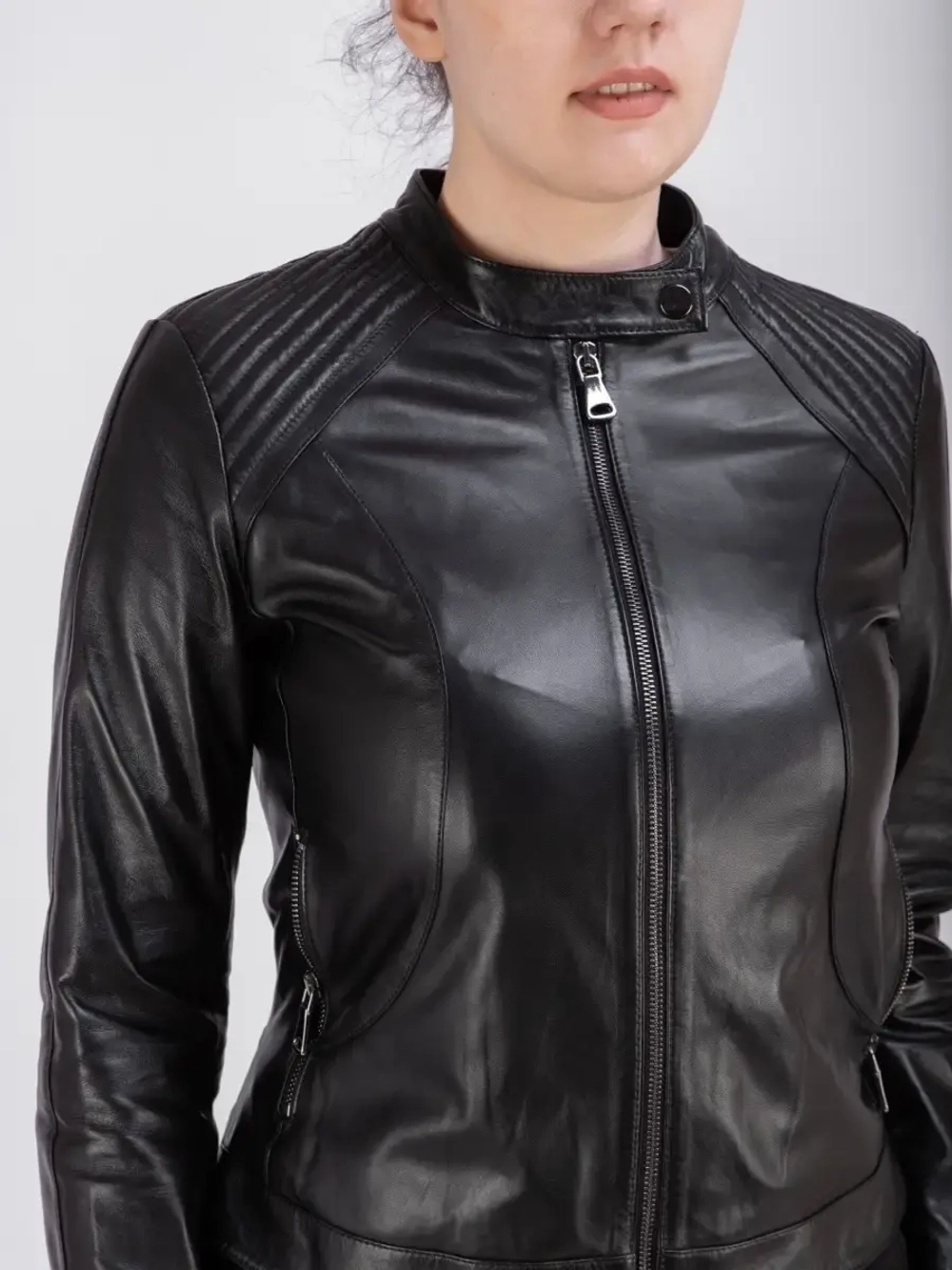 Куртка женская из натуральной кожи