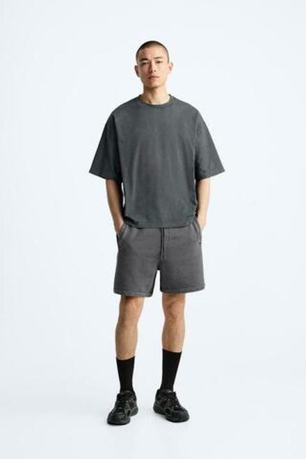 ZARA ФУТБОЛКА ГЕОМЕТРИЧЕСКОГО КРОЯ, ЧЕРНЫЙ