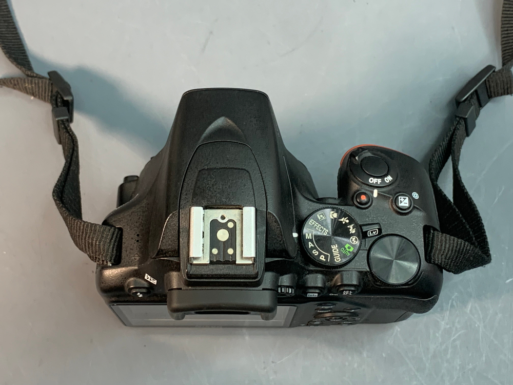 Nikon D3500 kit 18-55mm 5.000 кадров