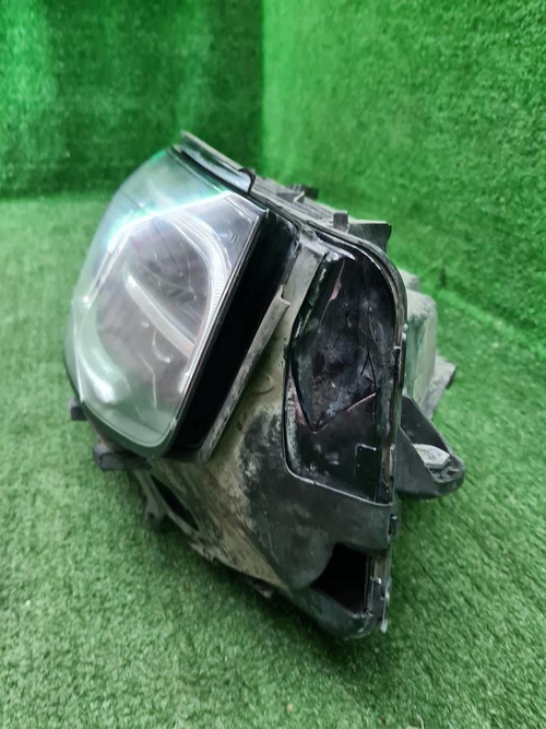 Битая Фара правая Mercedes GLC X253 (2019-2022) LED