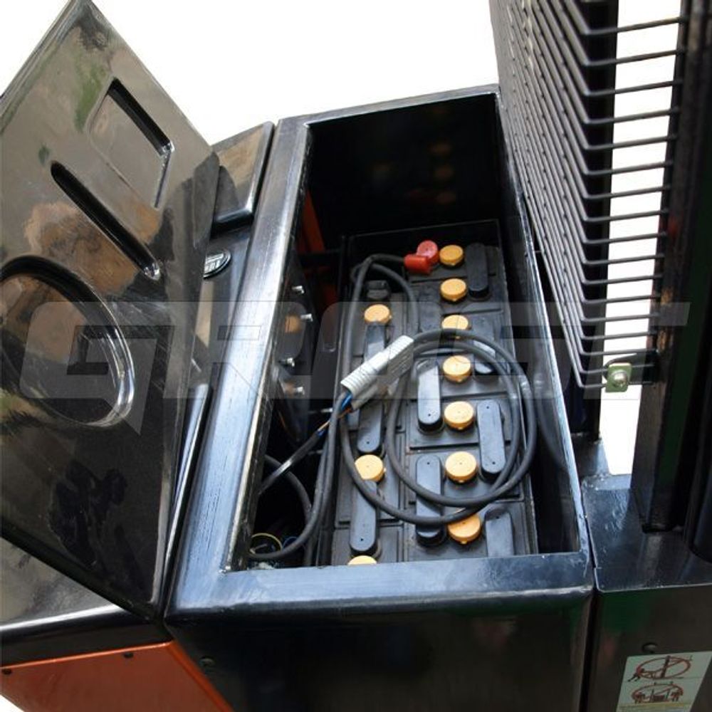 Штабелер самоходный GROST SHED 15/40TV - [4 м / 1.5 т]