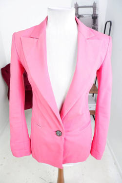 Жакет Rinascimento стильного цвета, маркировка S, визуально на 44 размер