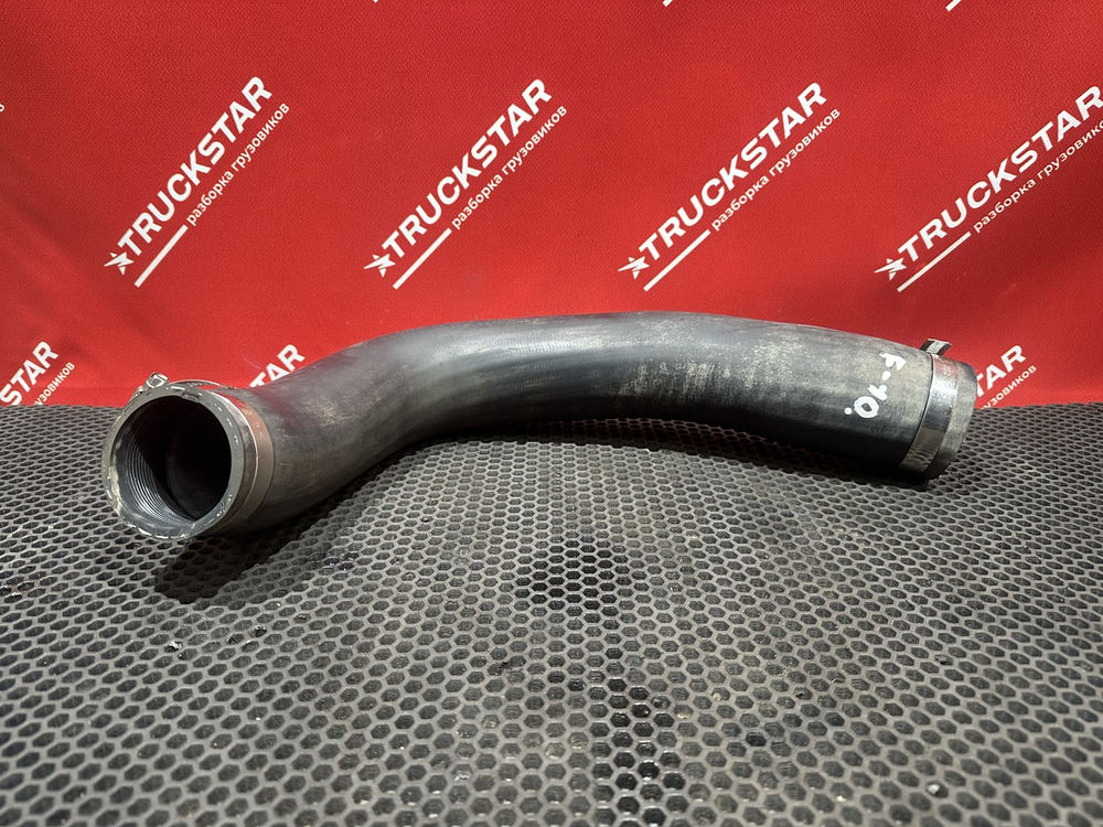 Патрубок радиатора