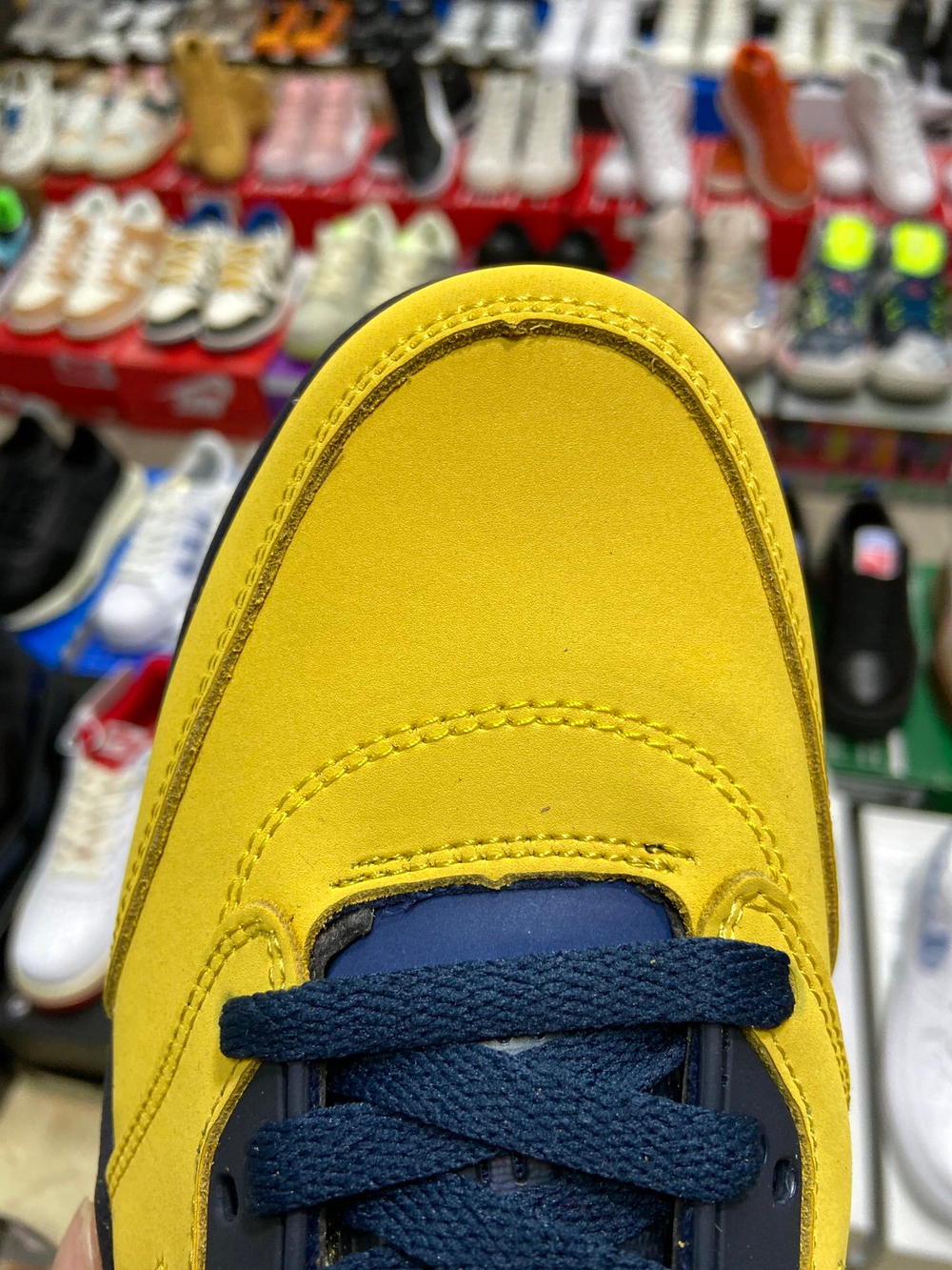 Jordan 5 Retro Michigan (2019)