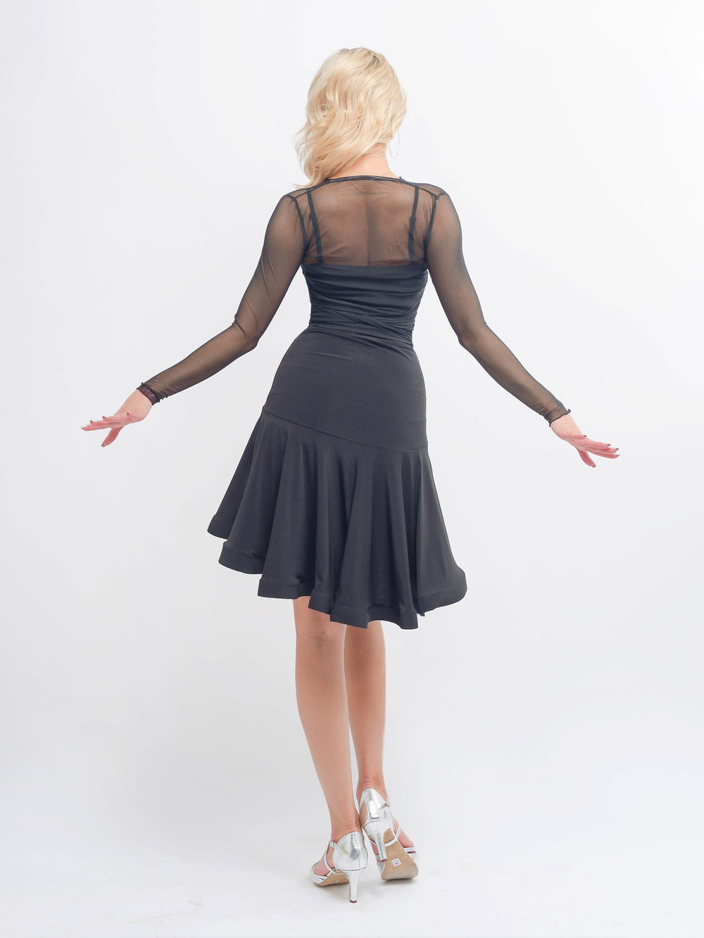 Топ с запахом на завязках из сетки