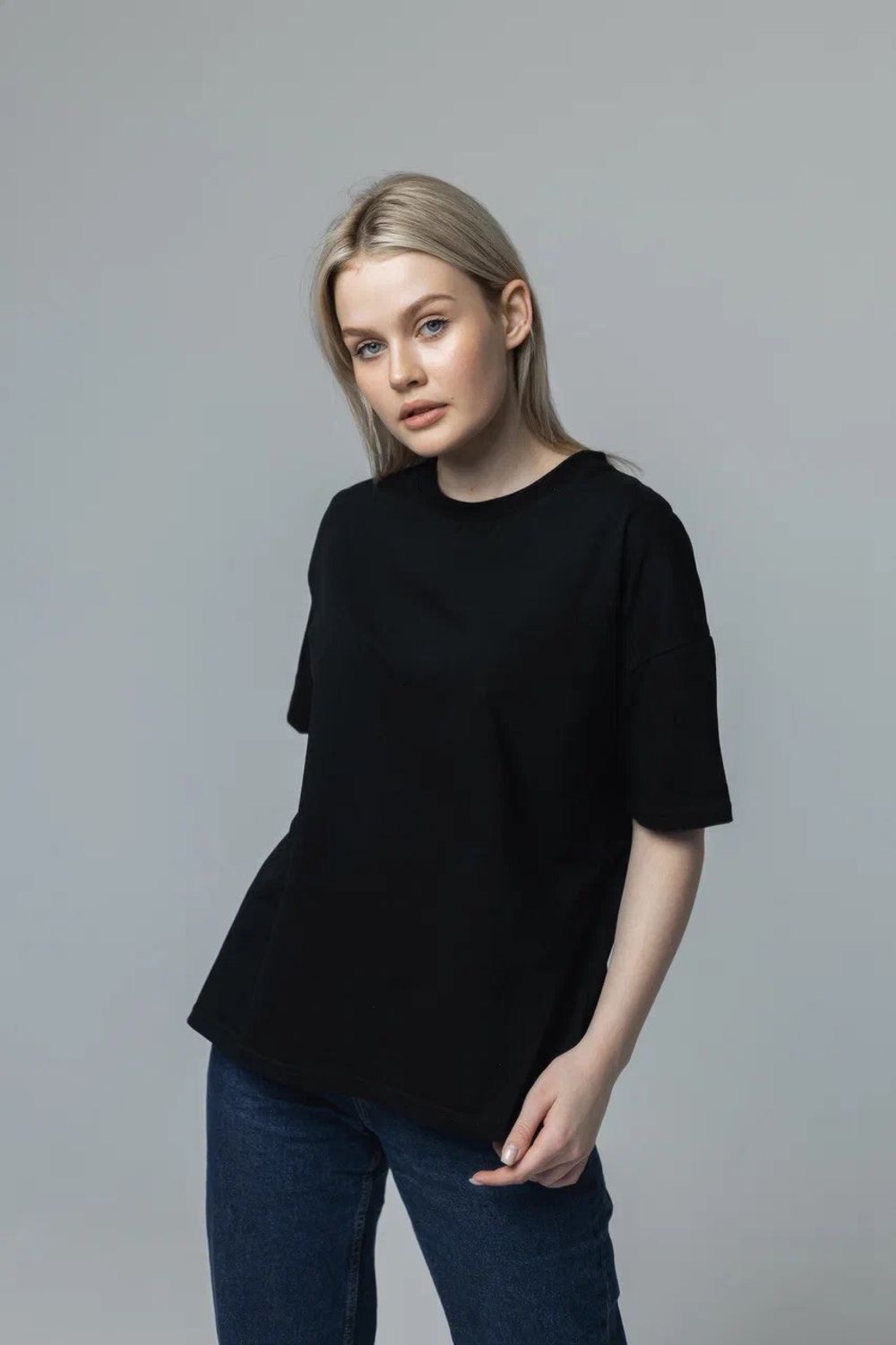 Классика Ж футболка оверсайз (черный) Lena Basco (Акция)