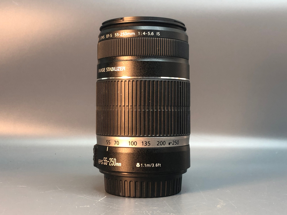 Canon EF-S 55-250mm f/4-5.6