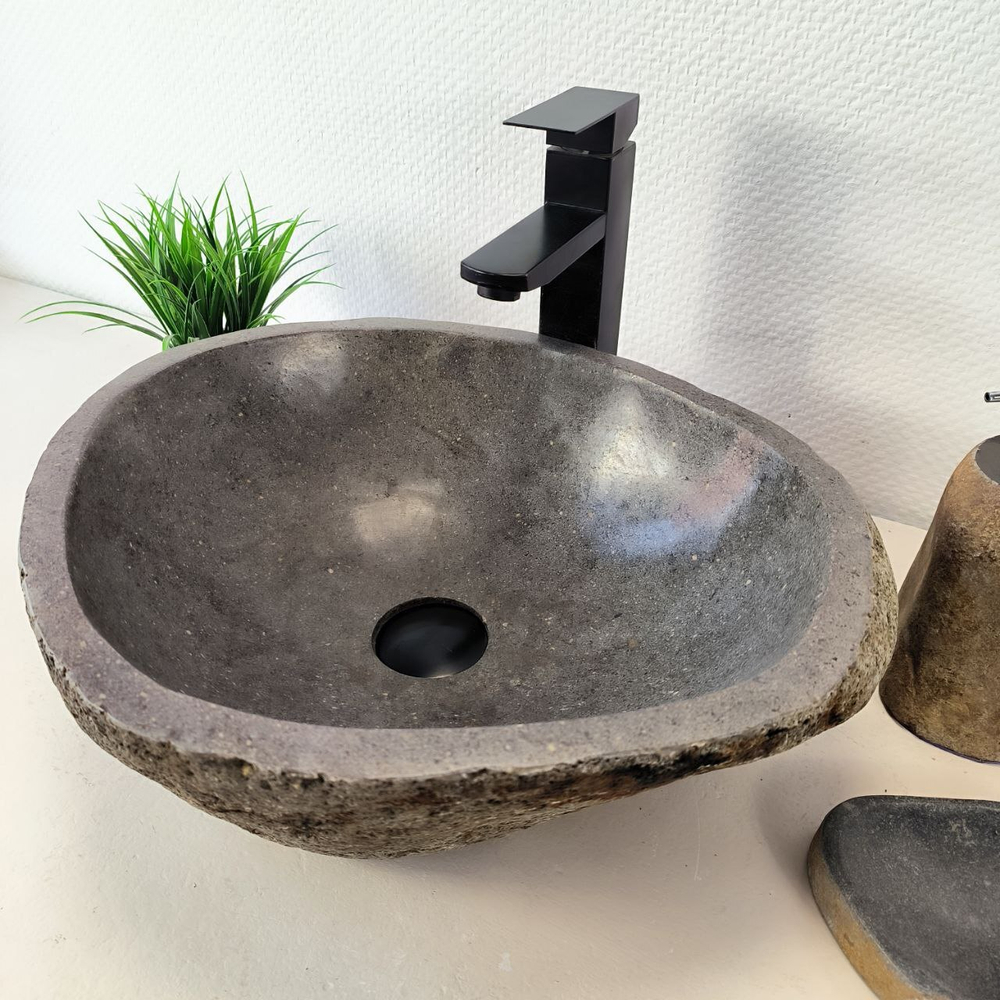 Раковина из речного камня RS-66019 45х38х15 из натурального камня