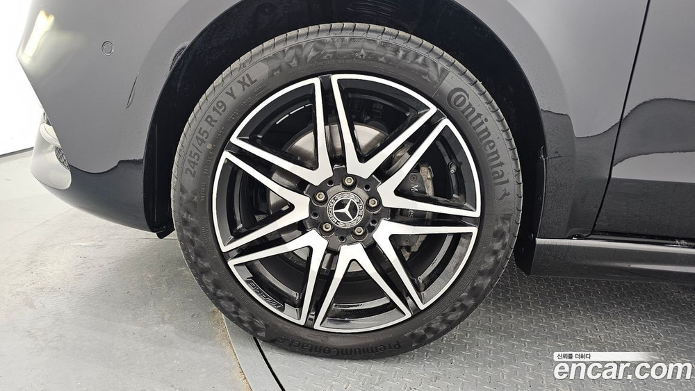 Mercedes-Benz V-Class V220 CDI (07.2023)