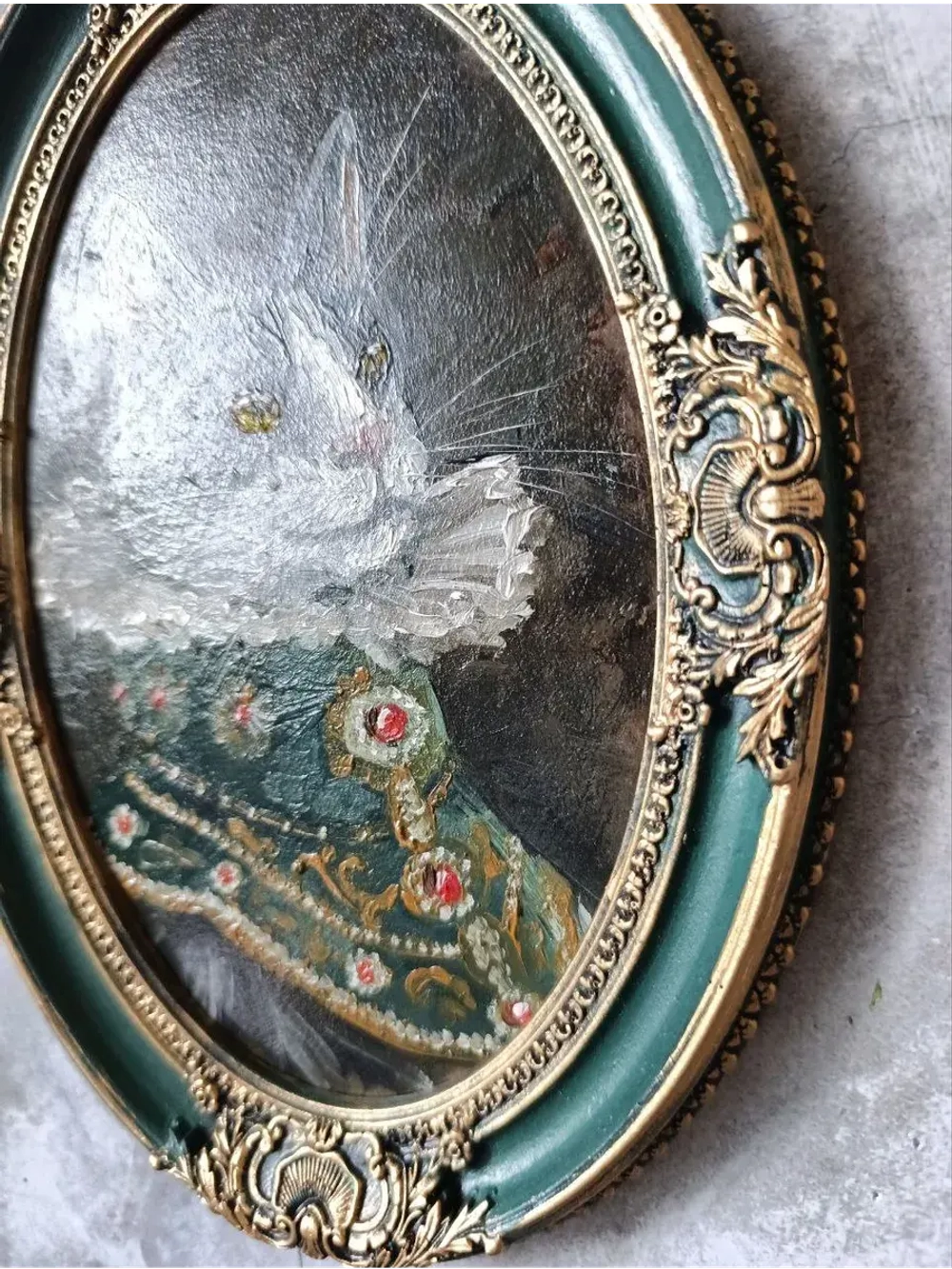 Картина маслом в овальной рамке Кот