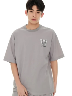 Футболка базовая с логотипом ladok