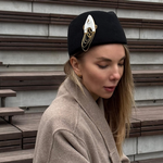 Брошь-подвеска "Голубушка Зоя белая"