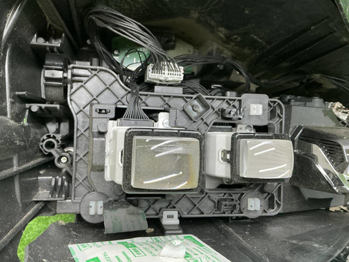 Битая Фара левая Zeekr 009 (2022-н.в.) LED