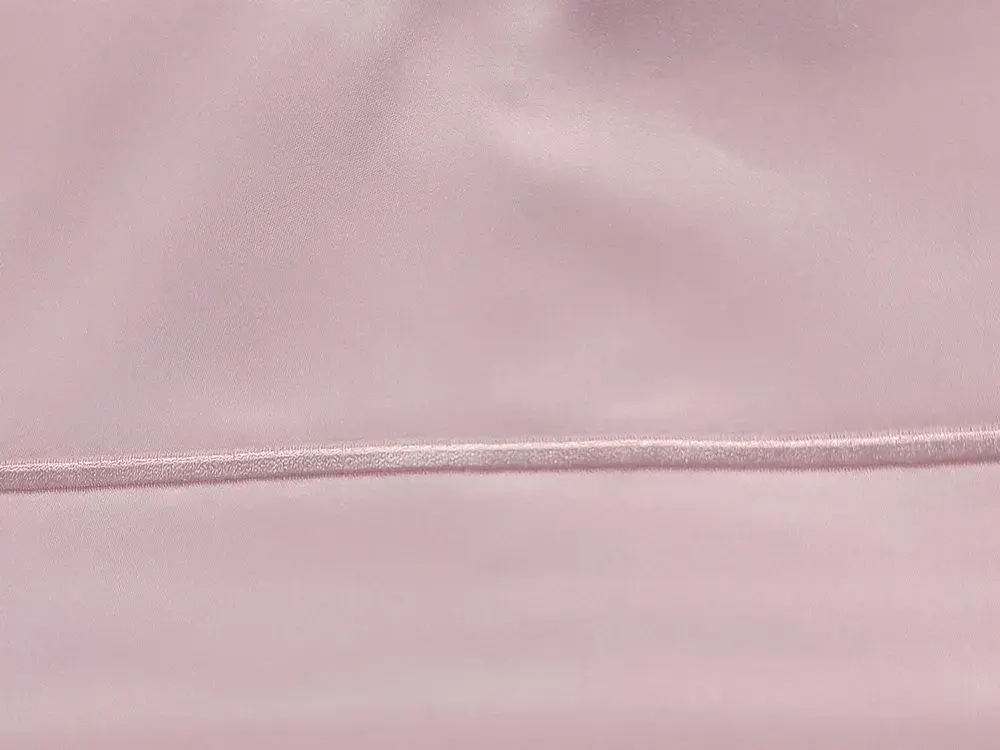 Наволочка 50x70 Elegante Monochrome розовая