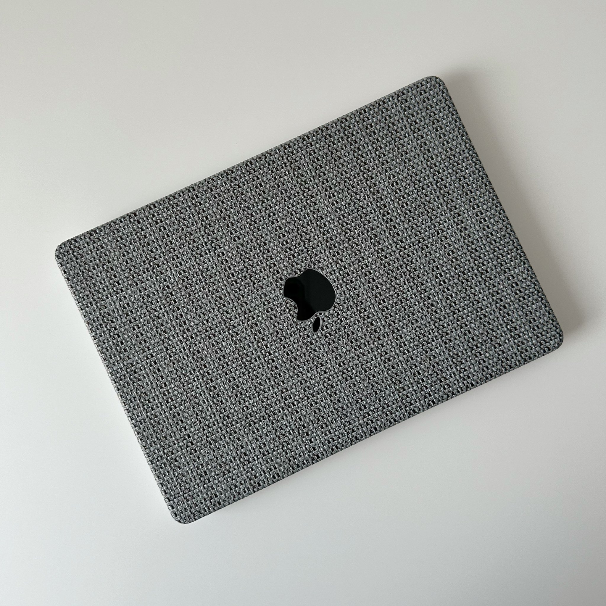 Плетеный кейс SMOKY для MacBook