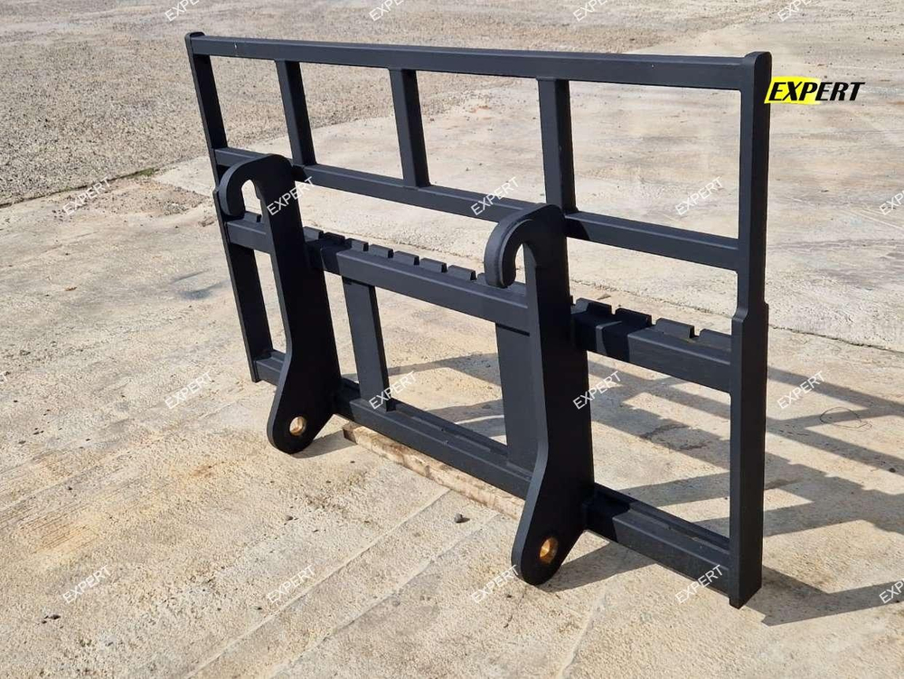 Вилы накидные на Экскаватор-погрузчик John Deere