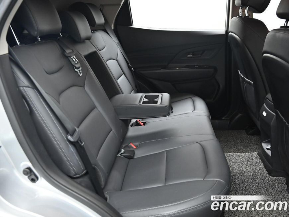 KG Mobility (Ssangyong) Beautiful Korando Дизель 1.6 2WD 딜라이트 Plus (08.2019)