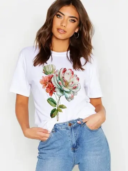 Футболка с цветком