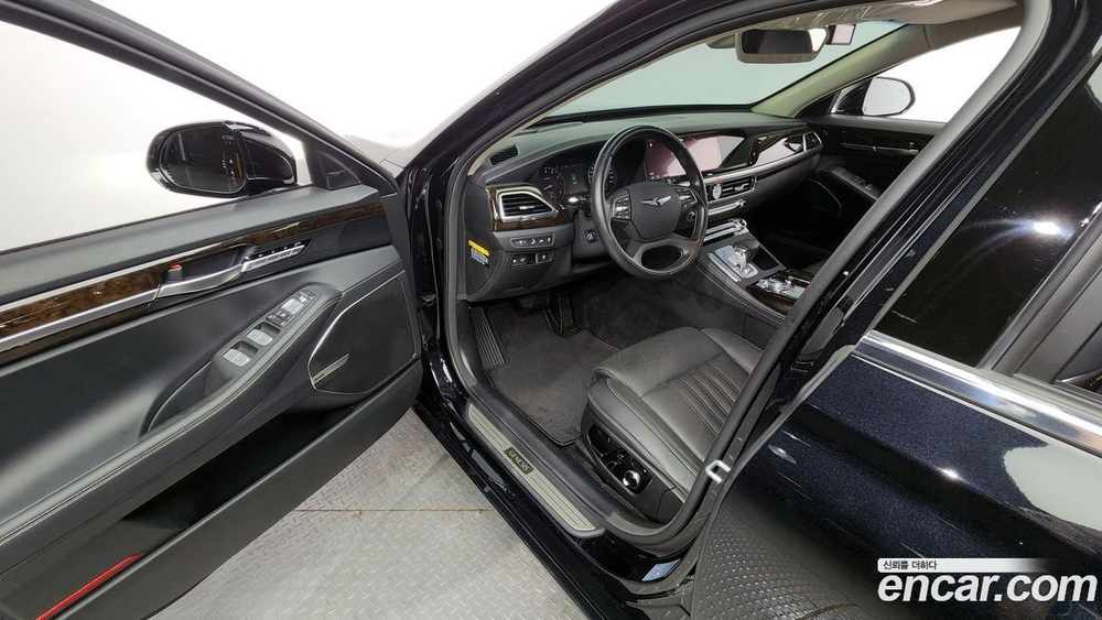 Genesis G90 3.8 AWD (05.2020)