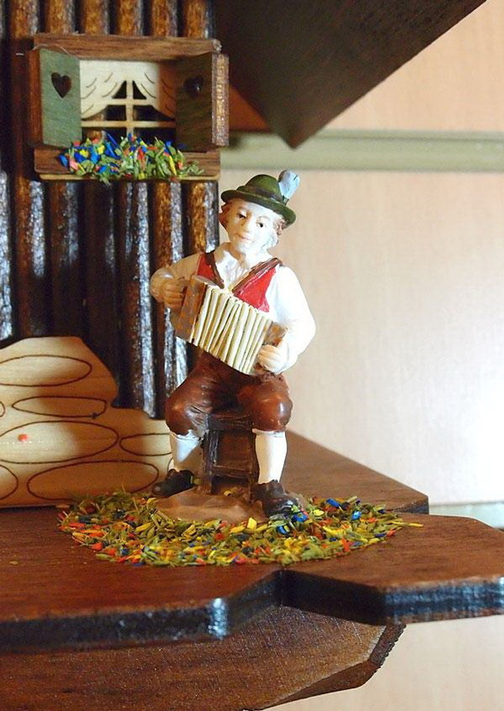 Часы настенные с кукушкой Trenkle 1503 Германия