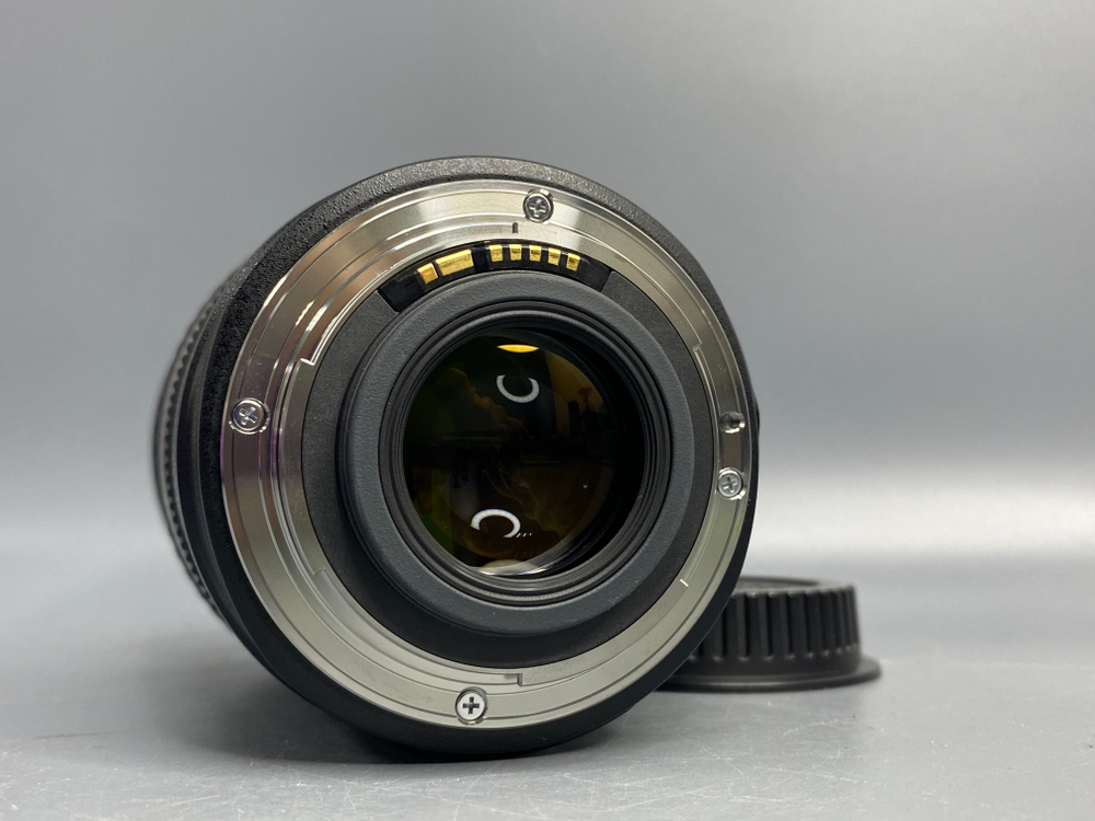 Canon EF-S 17-55mm 2.8 IS USM