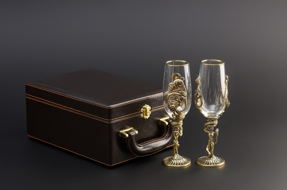 Набор бокалов для шампанского "Флора" 2 шт. в подарочном футляре