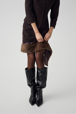 Комплект: жакет из шерсти со съемным воротником и юбка с отстегивающимся мехом