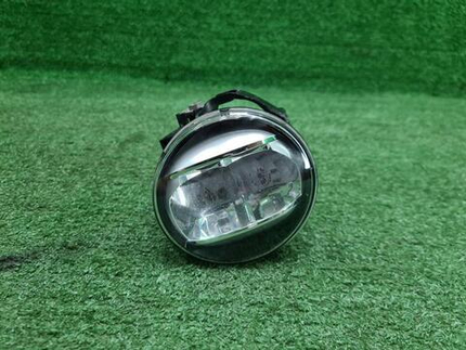 ПТФ правая Toyota Land Cruiser Prado 150 17-нв LED