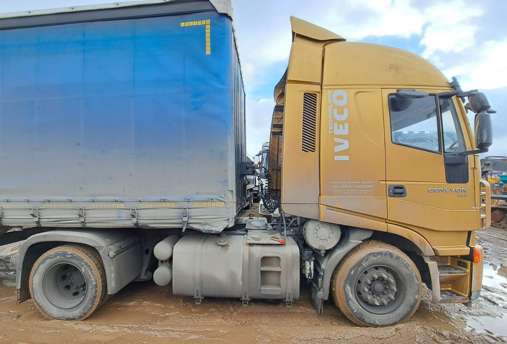 HONGYAN CQ* 4x2 Седельный тягач CQ4186HV52 (Дизельный, 12,9 л, 517 л.с., АТ)