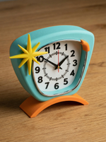 Настольные часы SUNNY POP 25 × 27 см в стиле mid-century modern