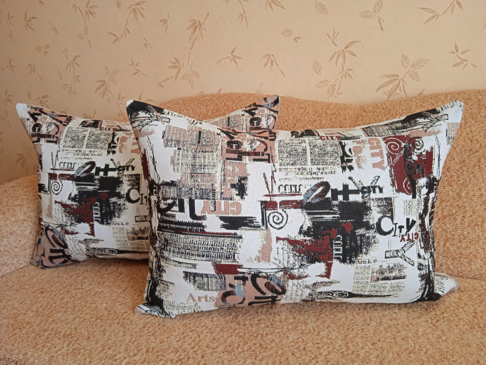 Декоративная гобеленовая наволочка для интерьерной подушки Город 68х47