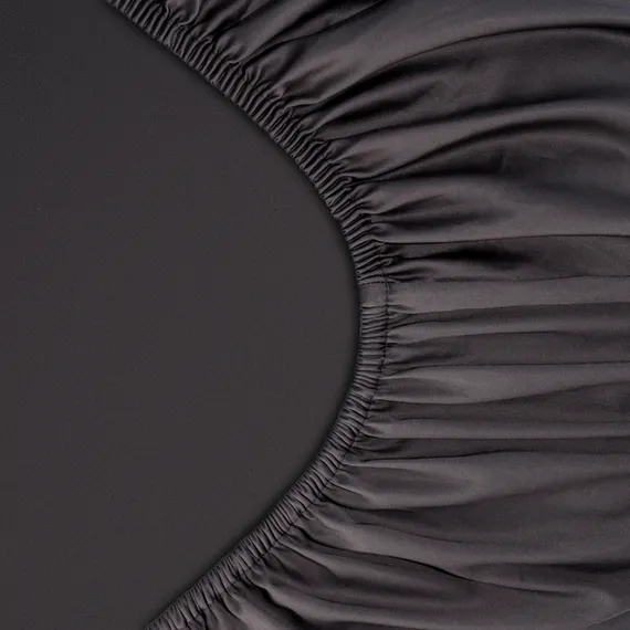 Простыня на резинке из премиального сатина темно-серого цвета из коллекции essential, 200х200х30 см