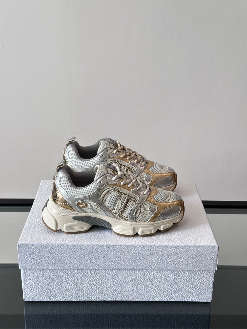 Christian Dior Chrono Sneaker