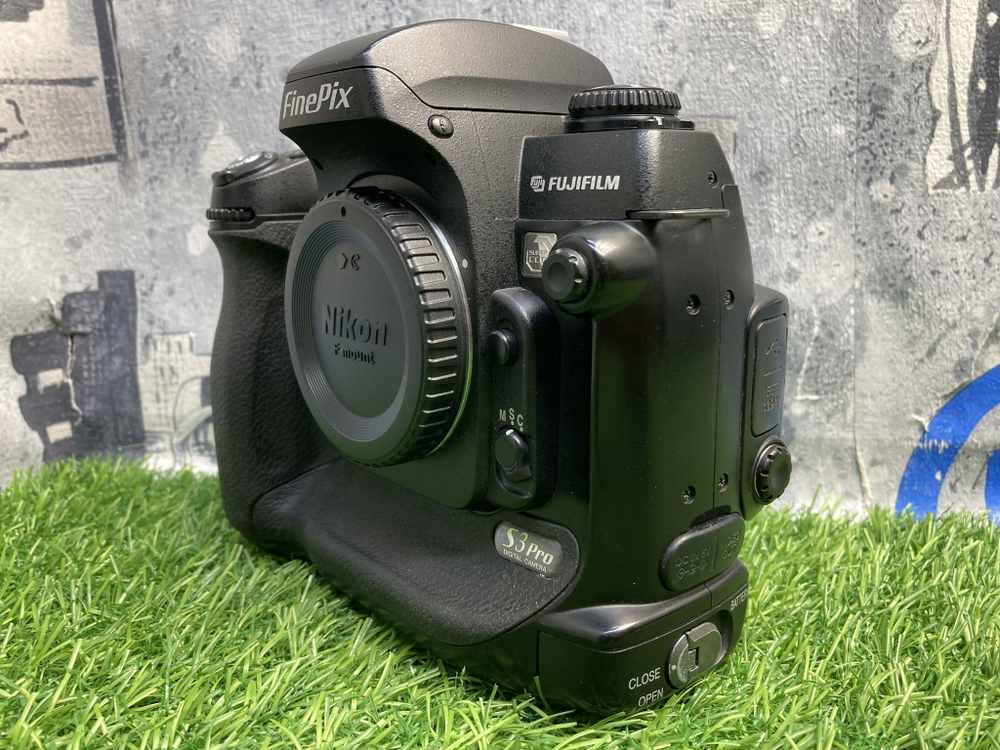 Fujifilm FinePix S3 Pro Покупка/Продажа