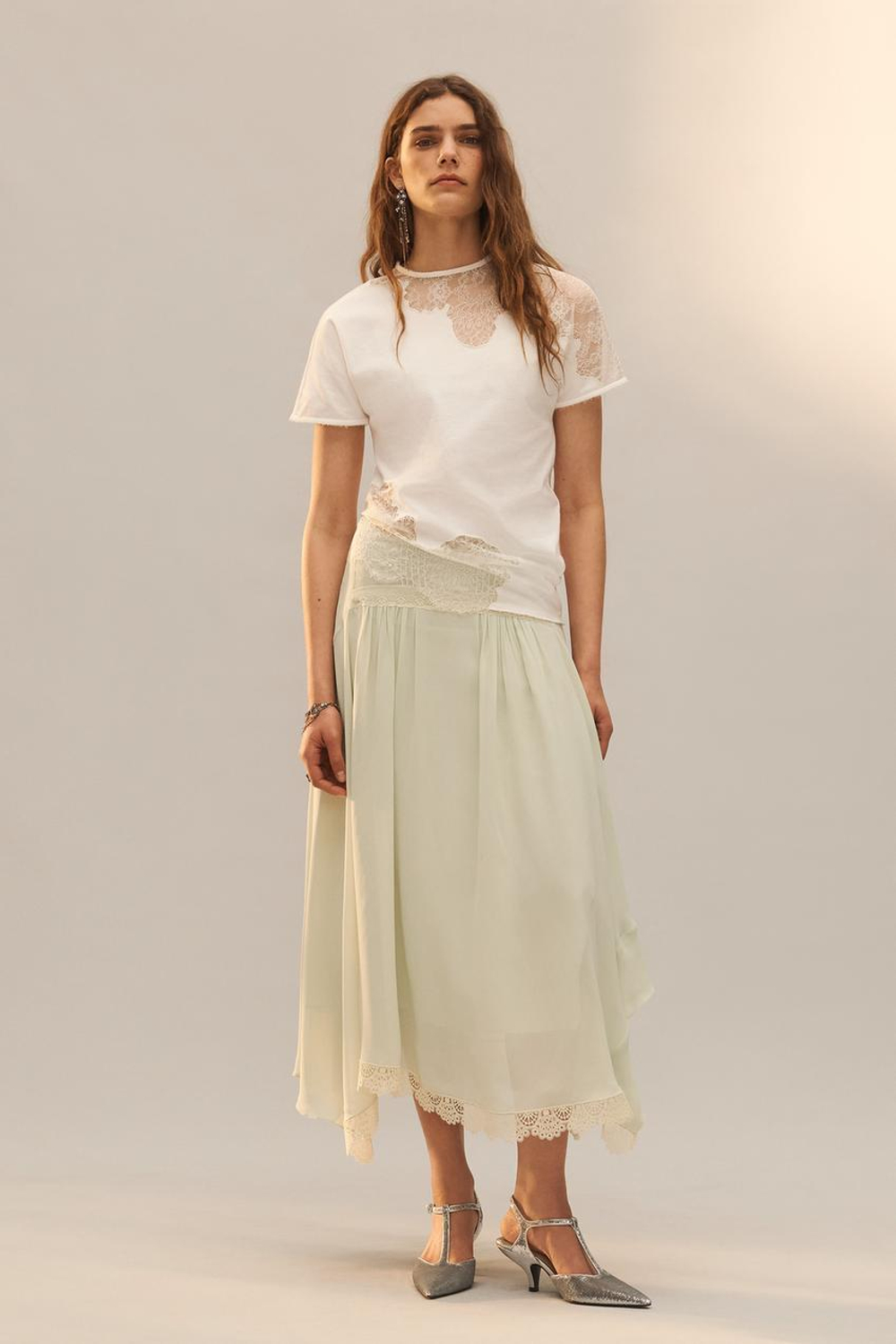 ZARA ФУТБОЛКА С КРУЖЕВНОЙ ОТДЕЛКОЙ - LIMITED EDITION, ЭКРЮ