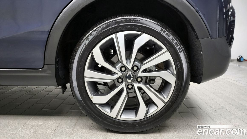 KG Mobility (Ssangyong) Very New Tivoli Бензин 1.5 2WD (08.2020)